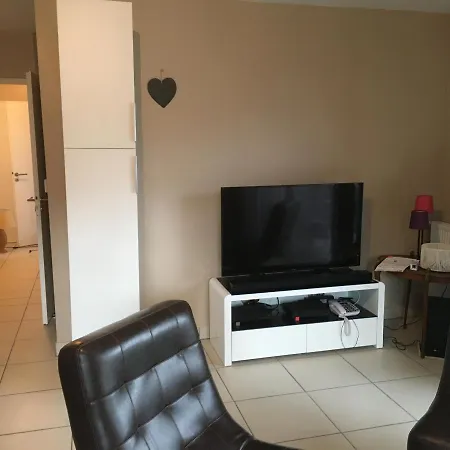 Vidailhan-logement 4 Personnes-parking - Petit Dejeuner-balcon-wifi * Balma