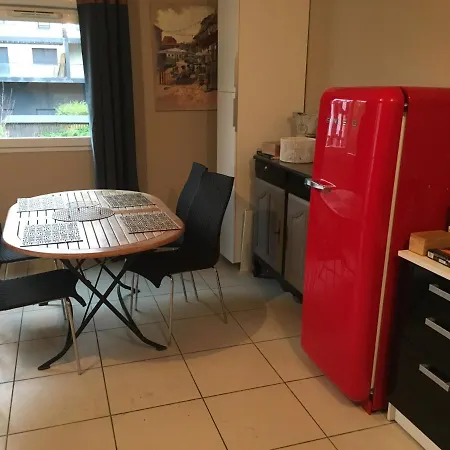 Vidailhan-logement 4 Personnes-parking - Petit Dejeuner-balcon-wifi Balma